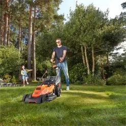 Black & Decker BLACK+DECKER Rasenmäher BEMW481ES, 42cm 9 Black & Decker BLACK+DECKER Rasenmäher BEMW481ES, 42cm -Gartenwerkzeuge Geschäft BLACK DECKER Rasenm her BEMW481ES 42cm@@9whadb17 3