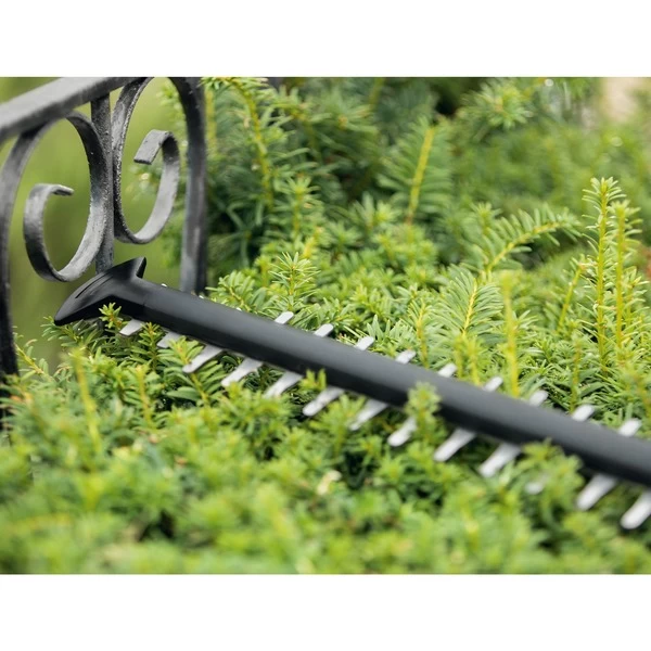 Bosch Akku-Heckenschere UniversalHedgeCut 18V-50 Solo 4 Bosch Akku-Heckenschere UniversalHedgeCut 18V-50 Solo – Bild 2