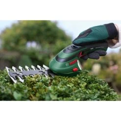 Bosch Akku-Strauch & Grasscheren-Set Isio 7 Bosch Akku-Strauch & Grasscheren-Set Isio -Gartenwerkzeuge Geschäft Bosch Akku Strauch Grasscheren Set Isio@@1827806 1