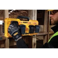 DEWALT Vierfach-Schnelladegerät DCB104 21 DEWALT Vierfach-Schnelladegerät DCB104 -Gartenwerkzeuge Geschäft DEWALT Vierfach Schnelladeger t DCB104@@1562156 7
