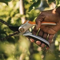 Fiskars Plus Bypass-Gartenschere Metall P531 -Gartenwerkzeuge Geschäft Fiskars Plus Bypass Gartenschere Metall P531@@1813965 1