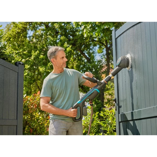 GARDENA Akku-Multi-Reiniger AquaBrush Compact 18V P4A Solo, Hartbodenreiniger 5 GARDENA Akku-Multi-Reiniger AquaBrush Compact 18V P4A Solo, Hartbodenreiniger – Bild 3