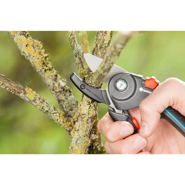 GARDENA Gartenschere A/M 4 GARDENA Gartenschere A/M – Bild 2