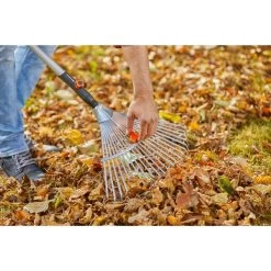 GARDENA Combisystem-Verstellbesen 10 GARDENA Combisystem-Verstellbesen -Gartenwerkzeuge Geschäft GARDENA combisystem Verstellbesen@@1213540 2